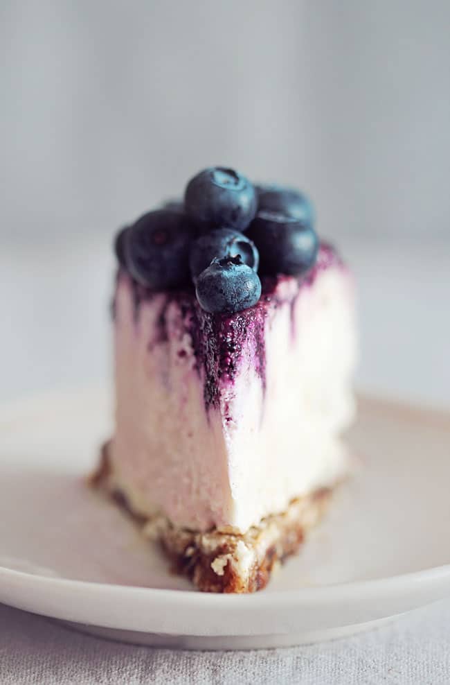 Raw-Blueberry-Lemon-Cheesecake
