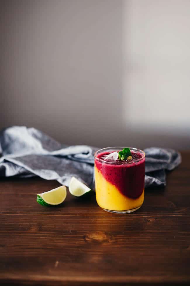 2-Layered Master Immunity-Boosting Smoothie with mango, persimmon, beets and berries for a natural defense agianst winter flu | TheAwesomeGreen.com