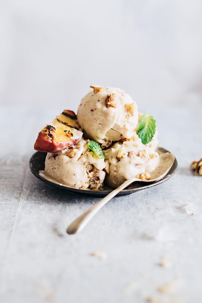 Creamy Peach and Walnut Ice Cream 