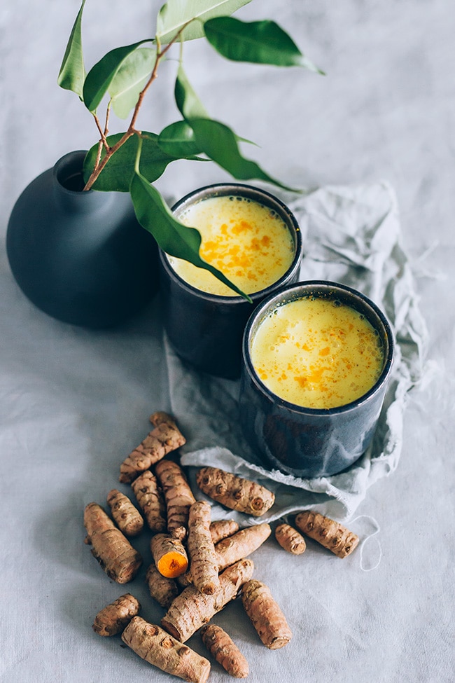 Turmeric and ashwagadha golden milk #vegan | TheAwesomeGreen.com