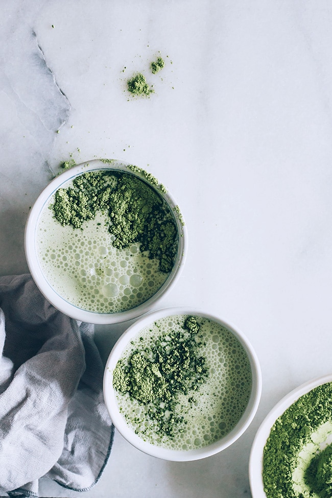 Matcha latte for balancing your hormones and energy boost | TheAwesomeGreen.com