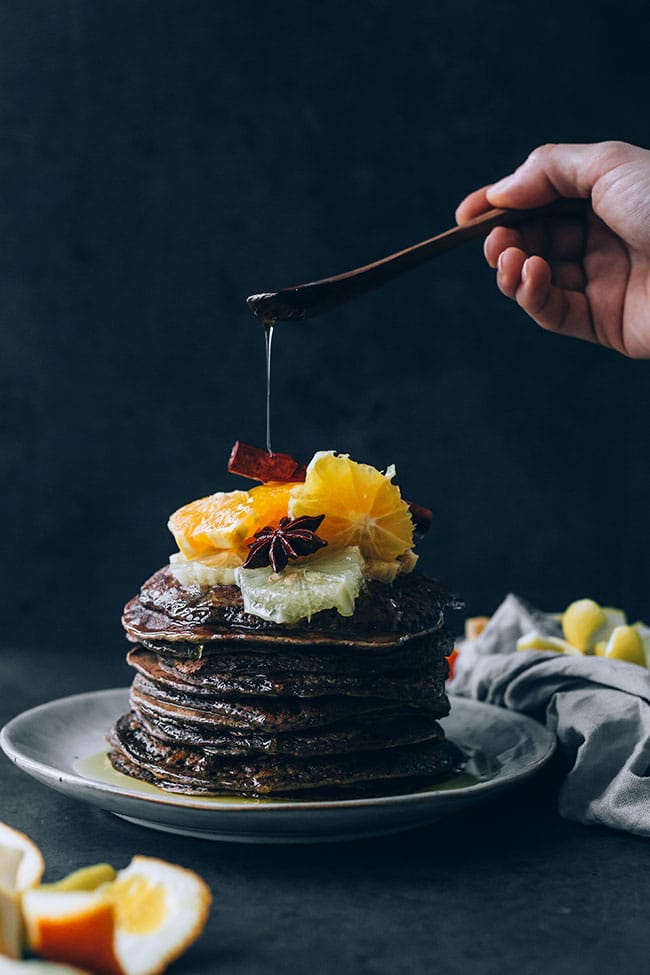 No-fail breakfast oat-flour pancakes with citrus compote #glutenfree #vegetarian #christmas #breakfast #foodPhotography #foodstyling | TheAwesomeGreen.com