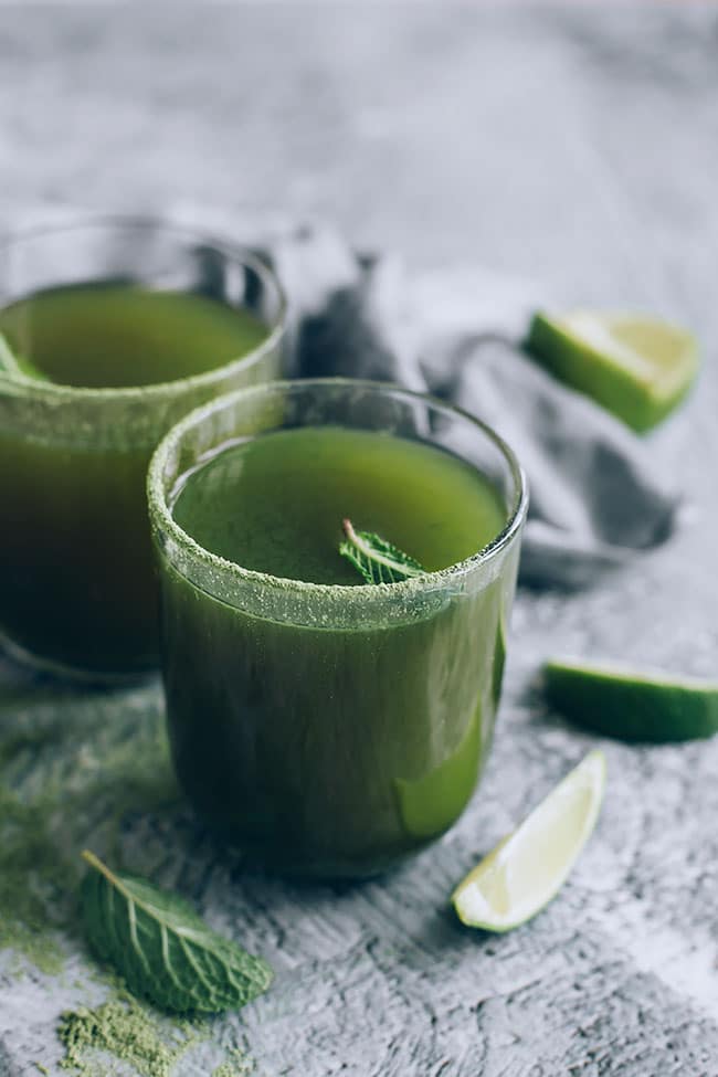 Moringa tea for natural detoxification #detox #moringa | TheAwesomeGreen.com