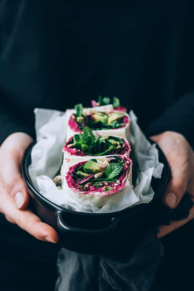 Alkalizing spinach wrap with beet hummus #spinach #hummus #wrap #lunch #alkalize | TheAwesomeGreen.com