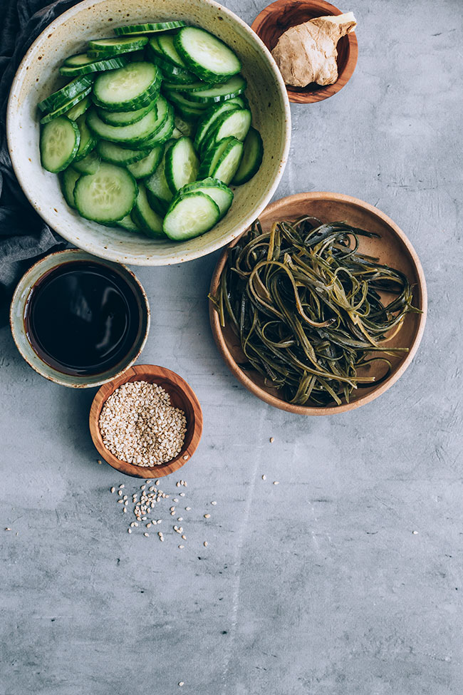 Sunomono, the cucumber and seaweed salad for healthy thyroid #hormonebalance #japanese #kelp | TheAwesomeGreen.com