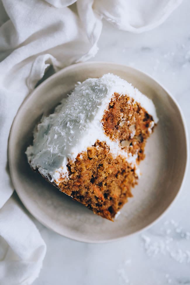 Easy vegan carrot cake with cashew frosting #vegan #carrotcake #valentines #foodstyling #foodphotography #dessert #cashewfrosting| TheAwesomeGreen.com  Vegan Carrot Cake Vegan Carrot Cake 2