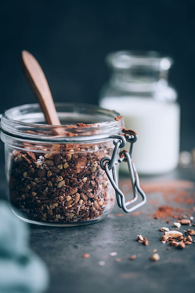 Grain-free granola with buckwheat #vegan #breakfast #glutenfree #granola | TheAwesomeGreen.com