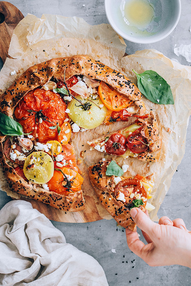 Feta, honey and tomato galette #summer #vegetarian #pie #galette #tomatoa | TheAwesomeGreen.com