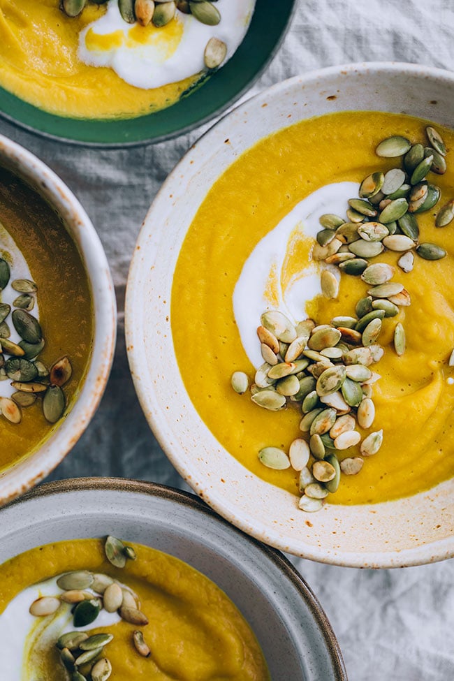 Red Lentil and Butternut Squash Soup #vegan #soup #pumpkin #butternut #fall | TheAwesomeGreen.com