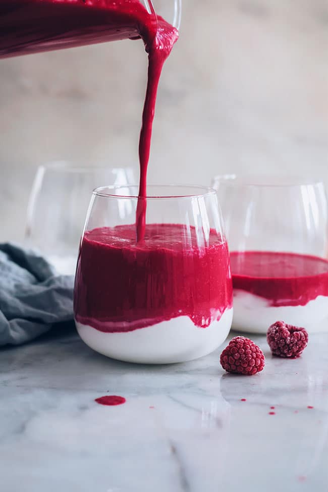 Immune boosting beet, raspberry and yogurt smoothie #smoothie #detox | TheAwesomeGreen.com