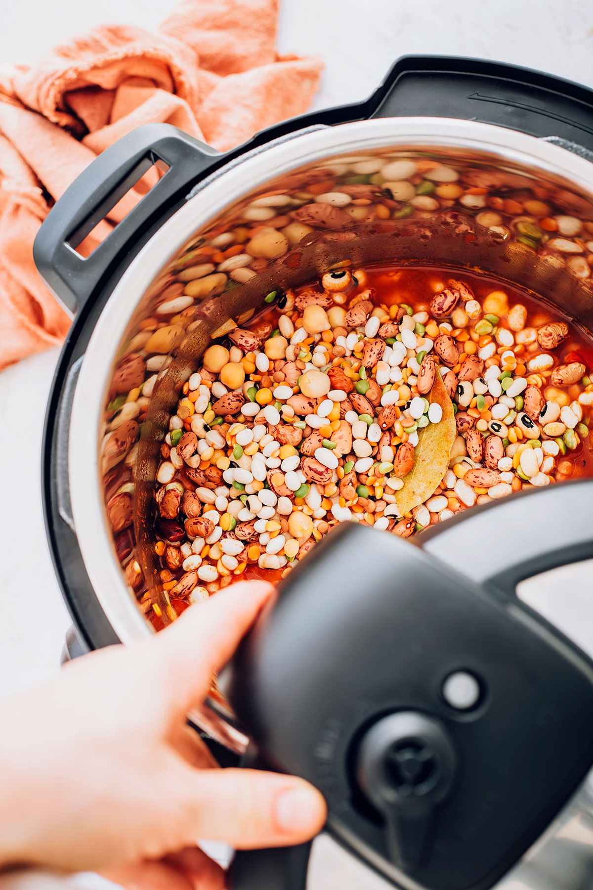 15 Bean Soup in Instant Pot